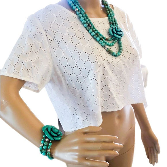 Matching Turquoise Beaded Necklace & Bracelet set with Rose Pendant 👗🐬 - Picture 2 of 11